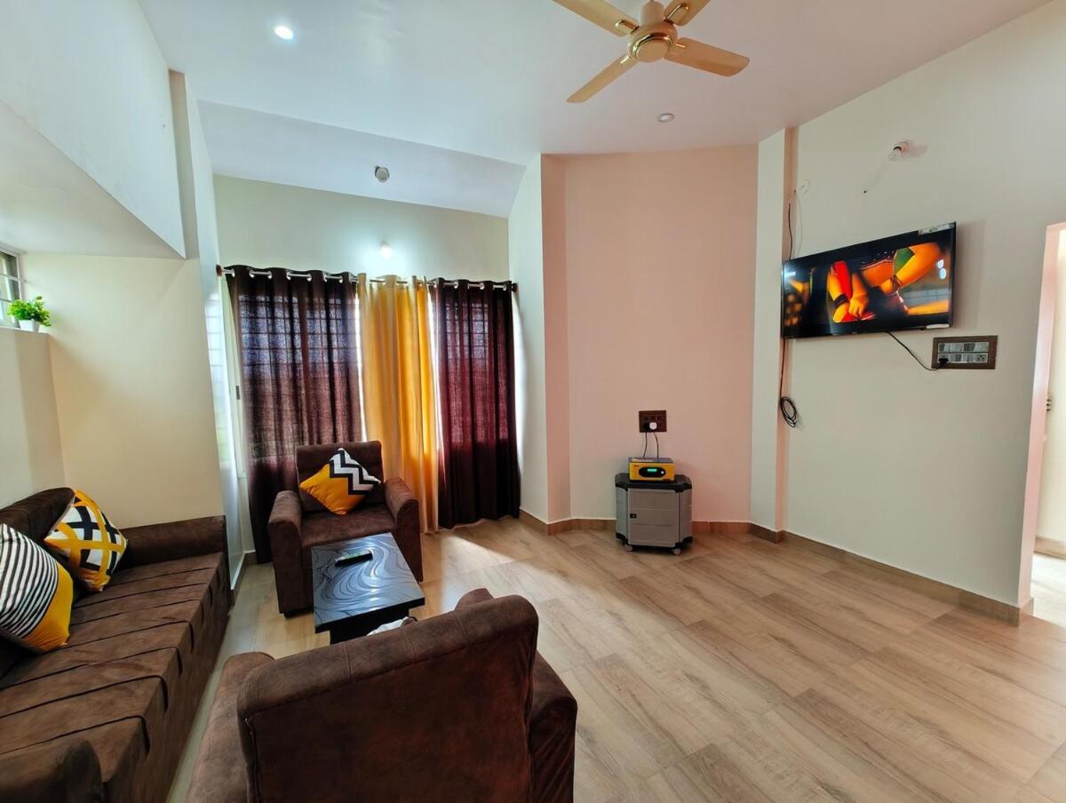 Galaxy Homestay 4Bhk Mysore Exterior photo